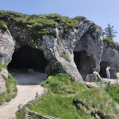 La Roucoule Holiday home